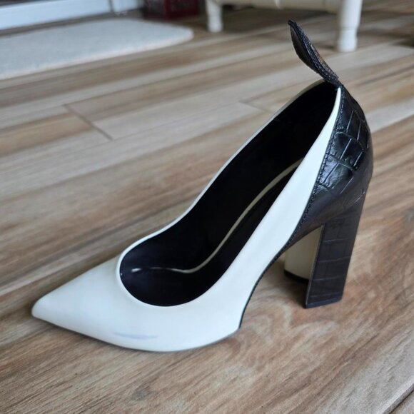Louis Vuitton White Croc Embossed Leather & Leather MatchMake Block Heel Eur. 38 - Picture 10 of 16